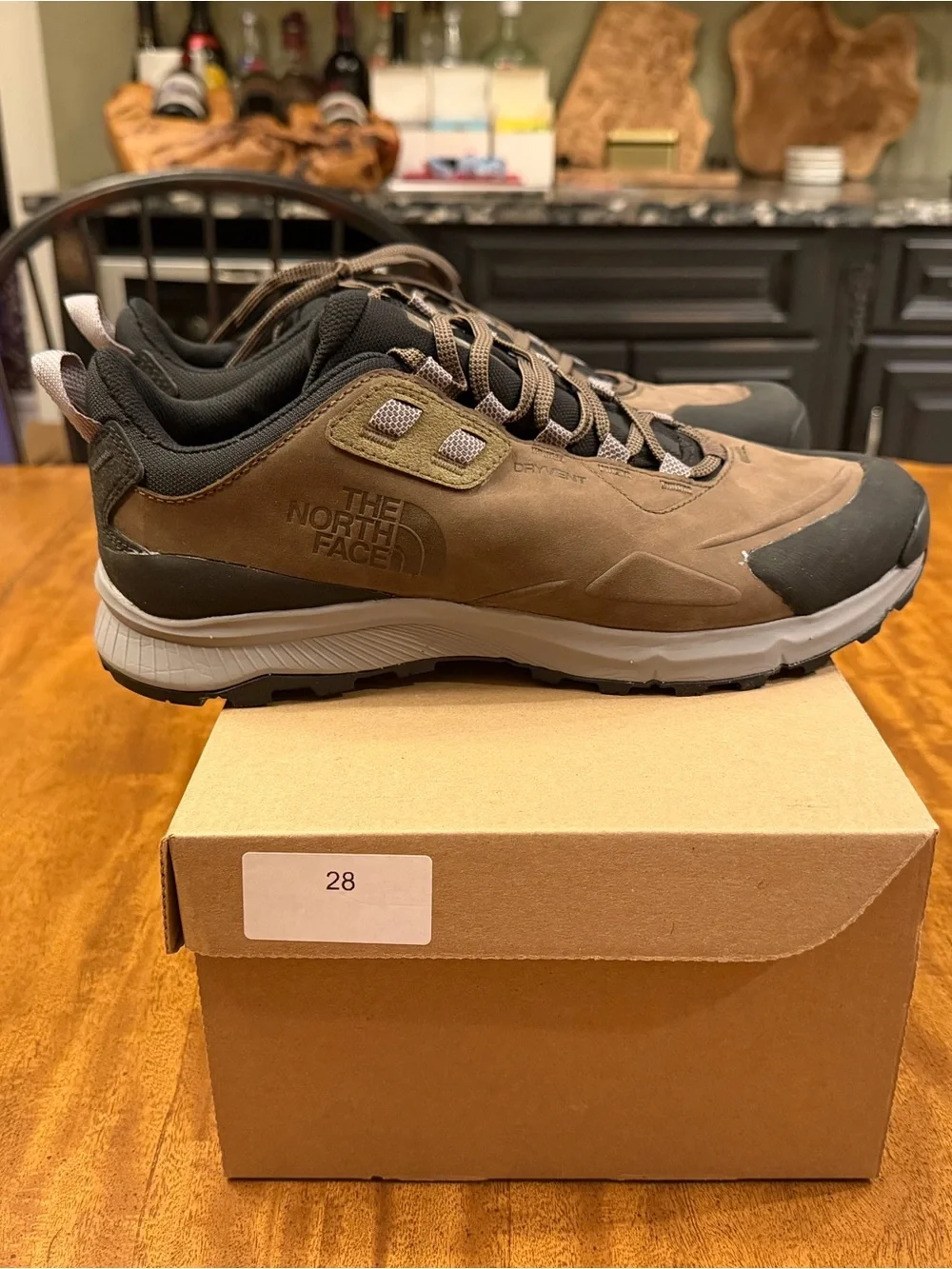 THE NORTH FACE men’s CRAGSTONE LEATHER WATERPROOF SHOE